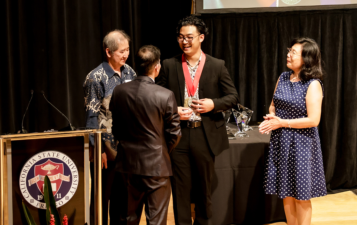 Nathan Theng, President's Medalist